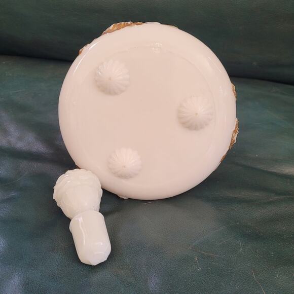 Victorian Milk Glass Perfume Bottle – Romantic Vintage Vanity Collectible - Picture 7 of 9